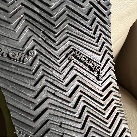 Softstar Dash RunAmoc Shoes Sz 10 Wide Leather Lightweight Running Socks Vibram - Picture 8 of 13